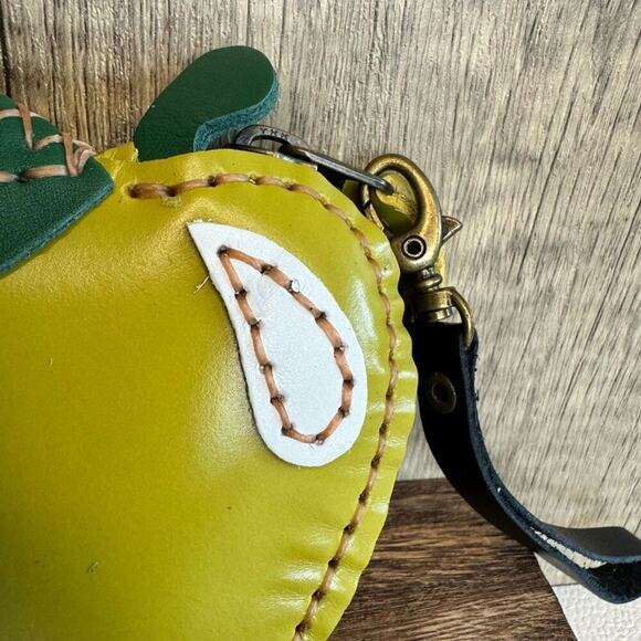Green Apple Coin Purse Wallet Leather Wallet Bag Charm Key Chain NEW - Picture 3 of 8